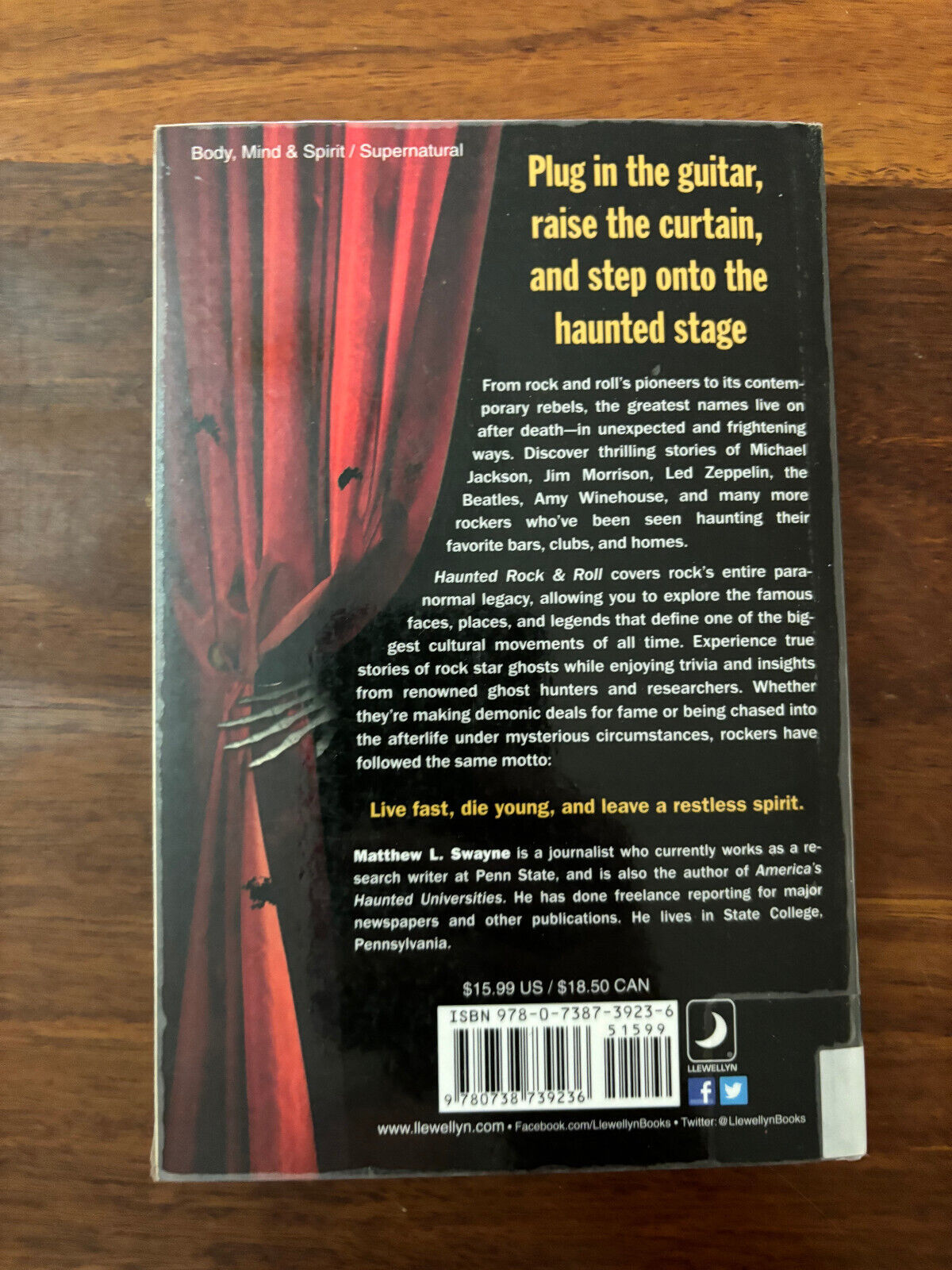 Haunted Rock & Roll: Ghostly Tales Of Musical Legends by Swayne, Matthew L.