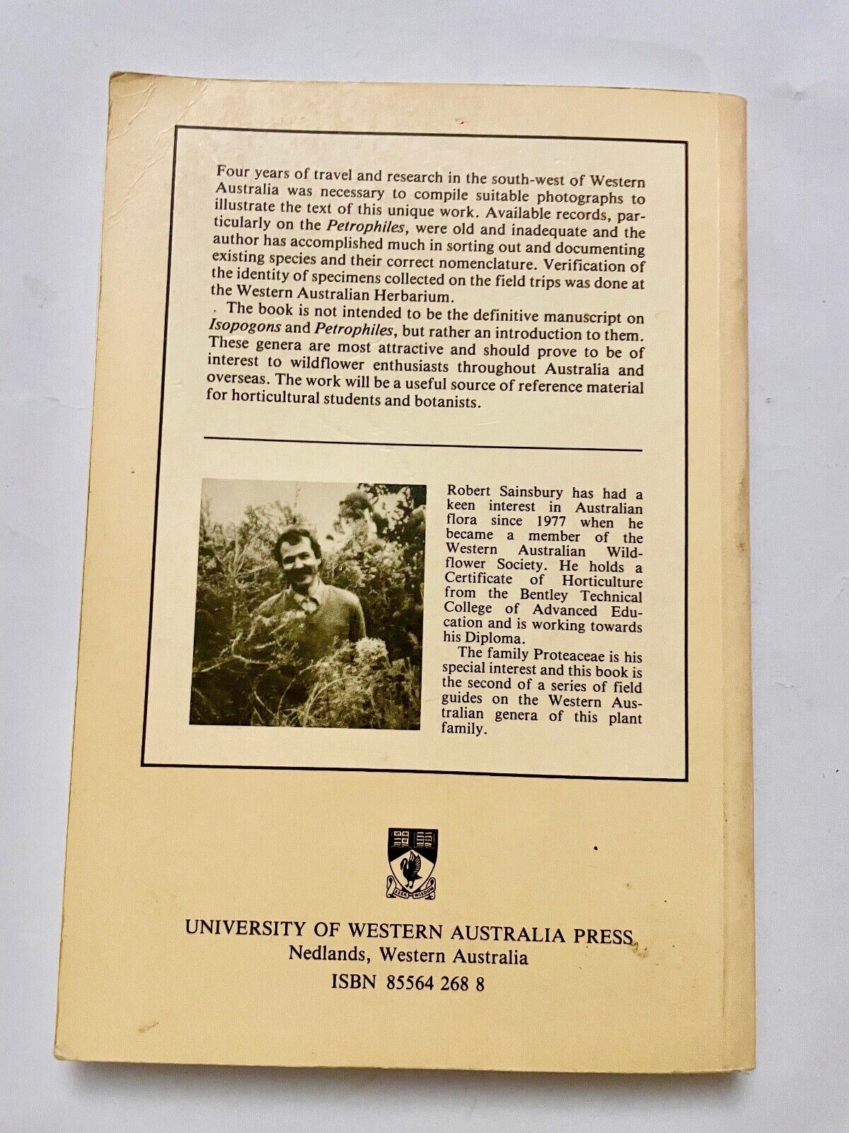 A Field Guide to Isopogons and Petrophiles by R. M. Sainsbury (Softcover, 1988)