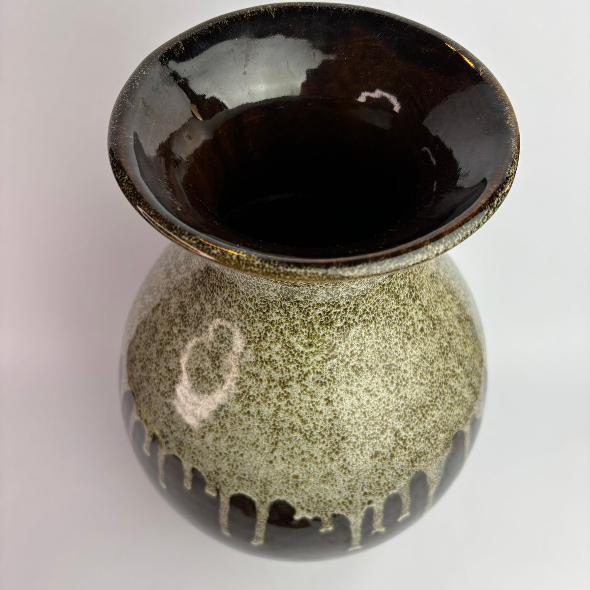 Höf Pottery Large Bottle Vase – 33cm – Olive & Chocolate Glaze – WA Studio Ceramic