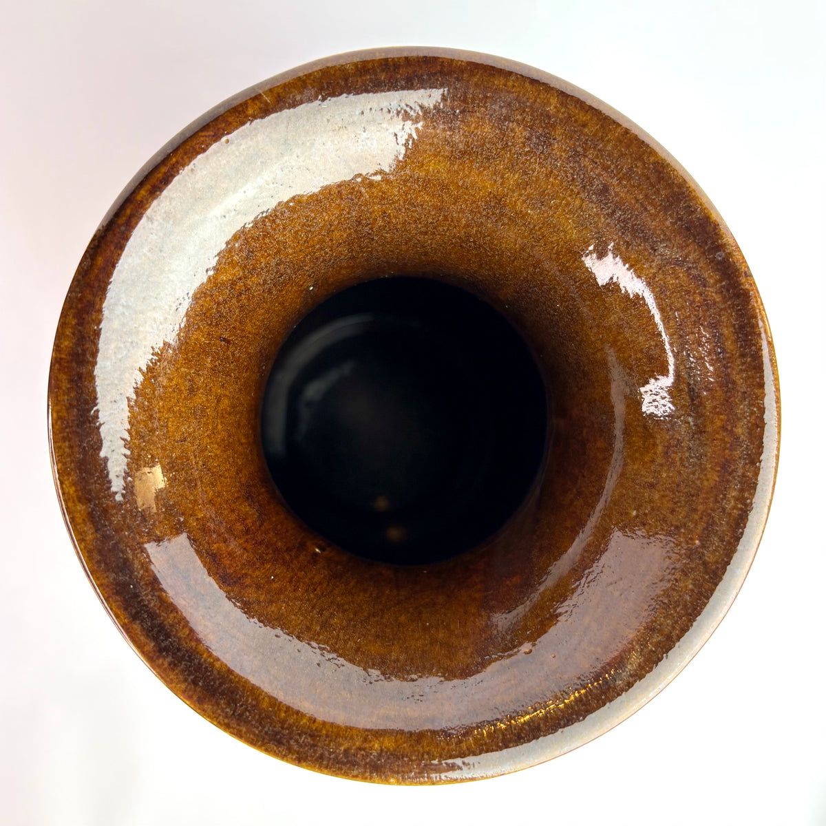 Höf Pottery Large Vase – 33cm – Honey & Iron Glaze – Western Australia Studio Ceramic