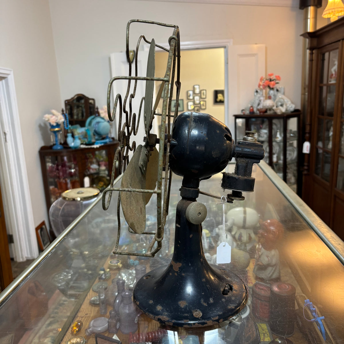 Vintage Elcon Oscillating Electric Desk Fan c1930s–40s – Original Australian Industrial Fan
