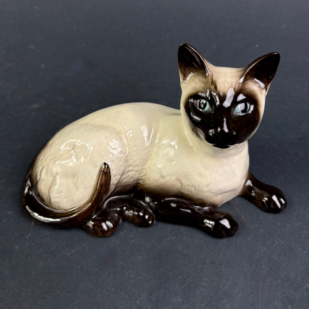 Beswick Siamese Cat Model 1559 – Made in England