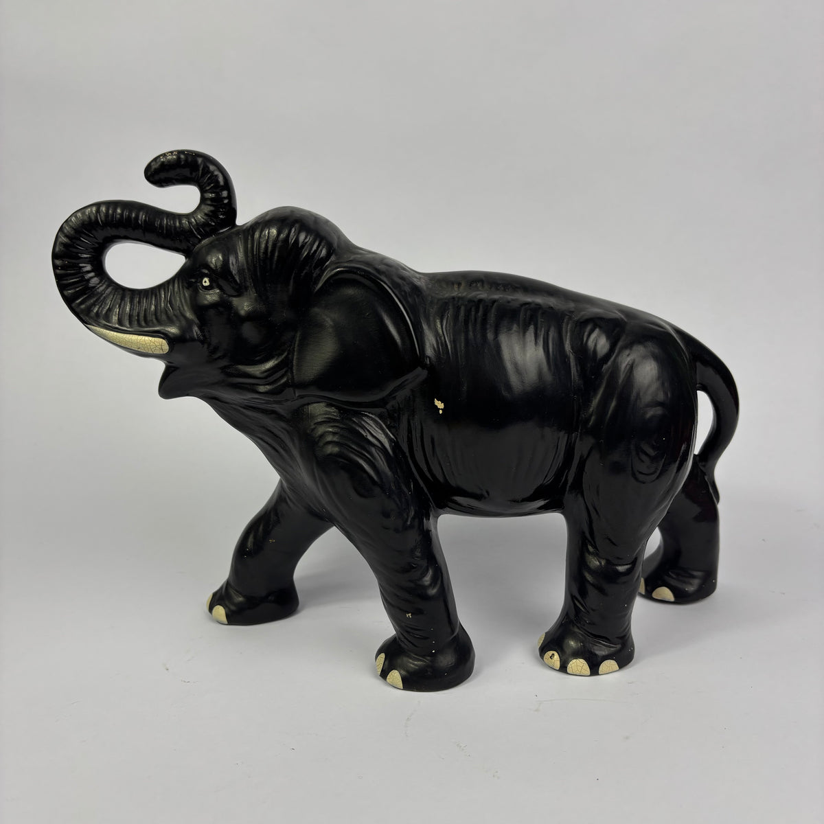 Pair of Vintage SylvaC Black Elephant Figurines No. 77 – Made in England