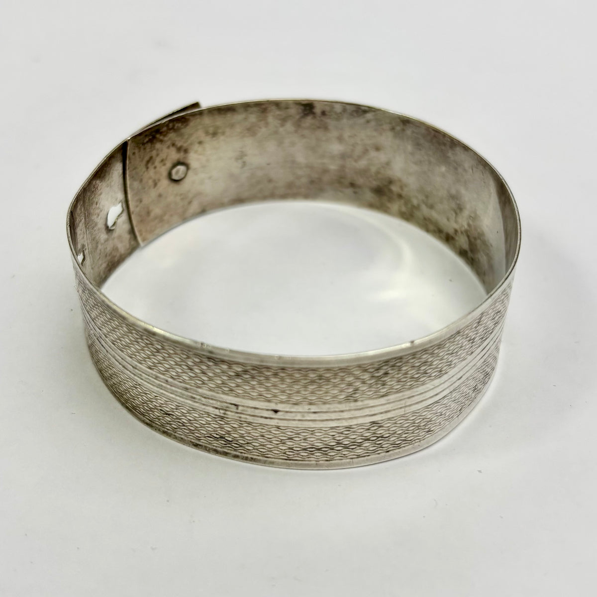 Vintage Sterling Silver Engine Turned Buckle Bangle 18.2g