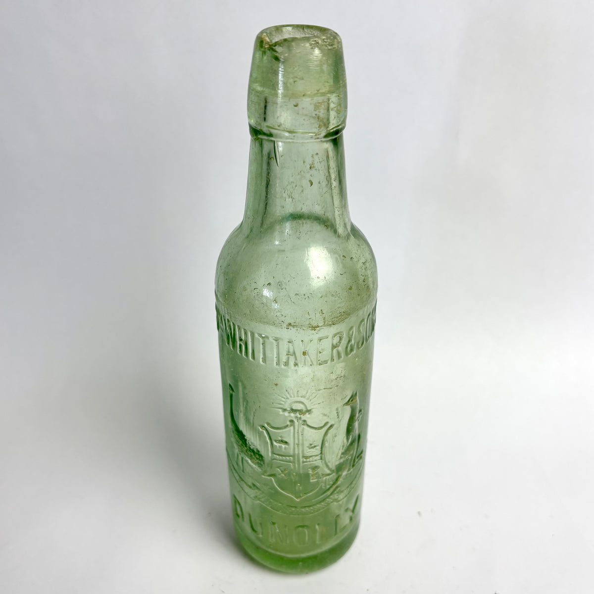 Antique Wm Whittaker & Sons Dunolly Crown Seal Bottle c1900 – Coat of Arms – Victoria