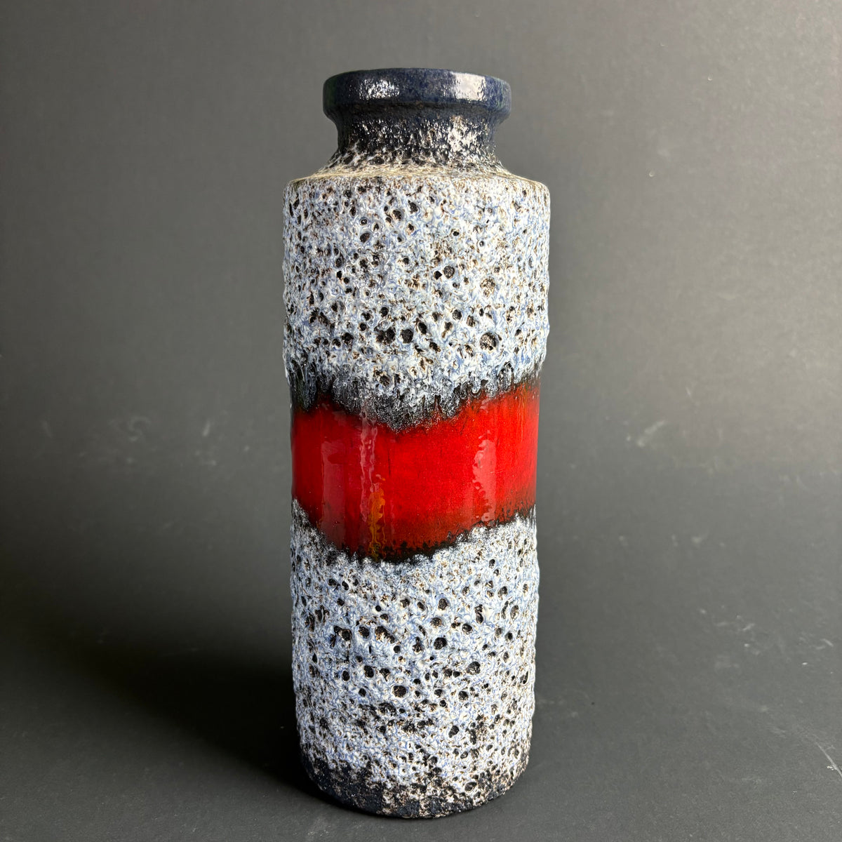 Scheurich Keramik West German Fat Lava Vase – Model 702-30 – Red Lava Band – 30 cm Mid Century Pottery