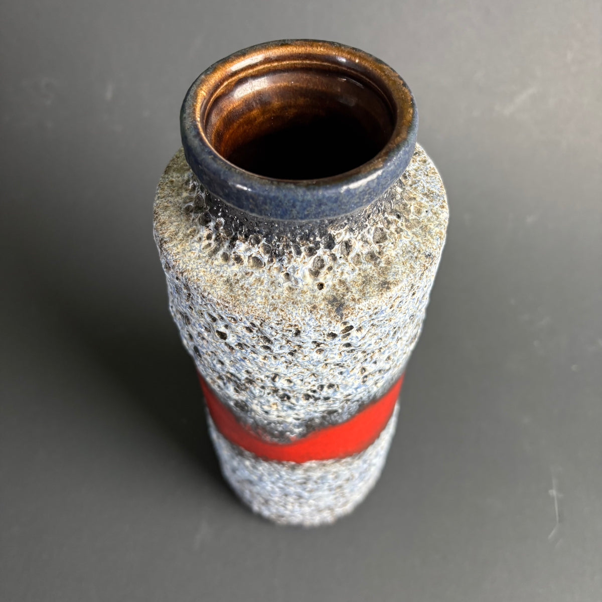 Scheurich Keramik West German Fat Lava Vase – Model 702-30 – Red Lava Band – 30 cm Mid Century Pottery