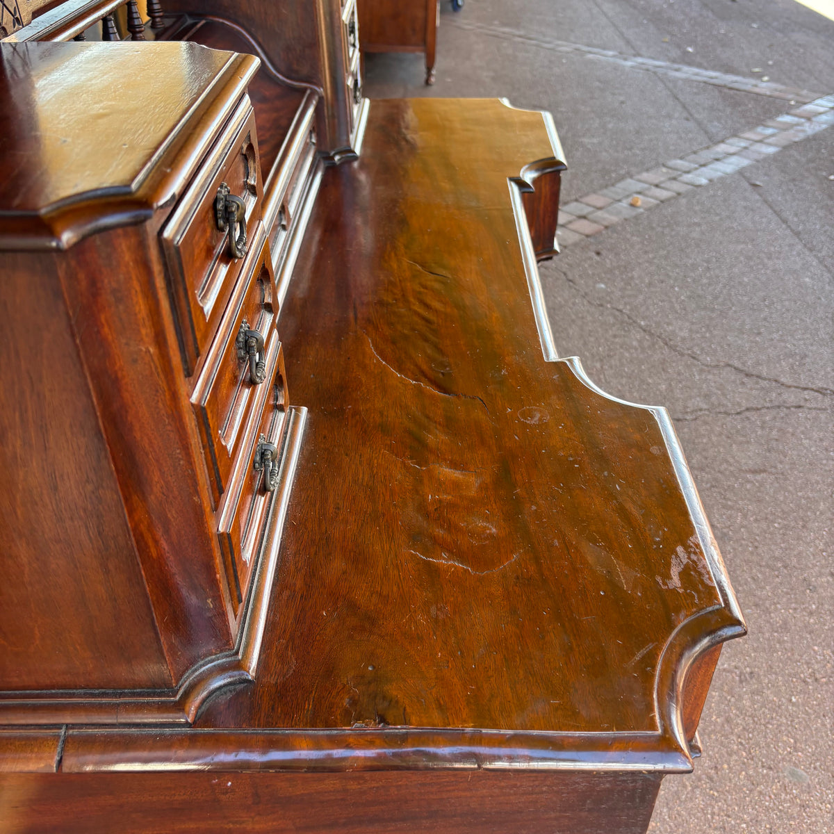 Victorian Mahogany Duchess Dressing Table with Bevelled Adjustable Mirror