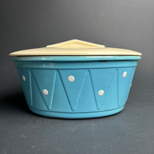 Vintage Diana Pottery Lidded Casserole Dish – Australian Ovenware – Blue & Cream (Large)