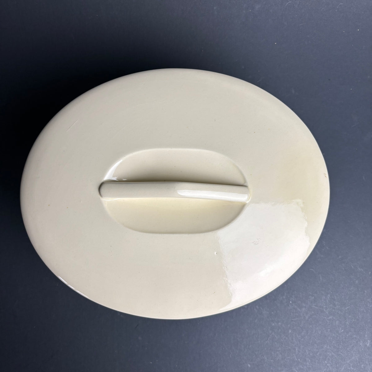 Vintage Diana Pottery Lidded Casserole Dish – Australian Ovenware – Blue & Cream (Large)