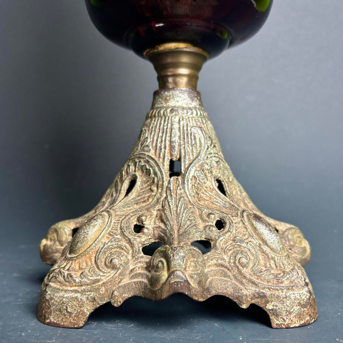 Victorian Kerosene Oil Lamp – Cranberry Glass Font with Etched Globe & Cast Iron Base