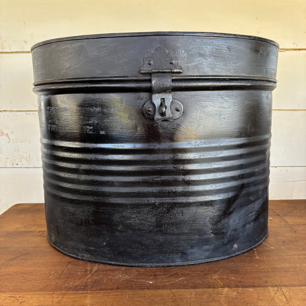 Victorian Japanned Tin Hat Box – c.1900