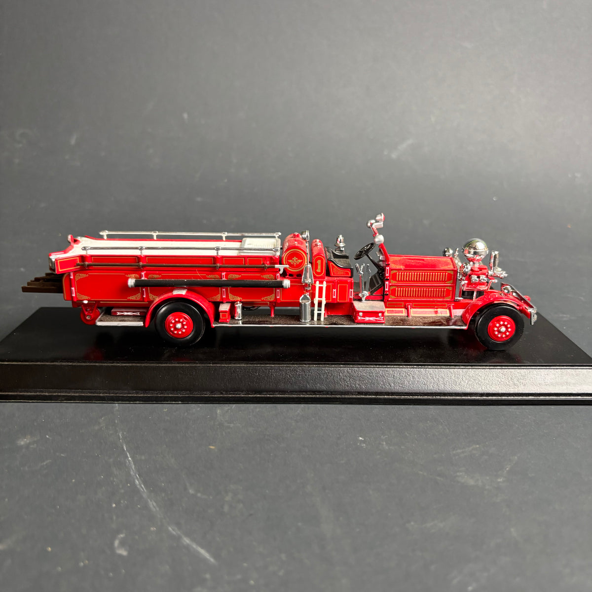 Matchbox Models of Yesteryear 1930 Ahrens-Fox “Quad” Fire Engine – Special Edition Boxed