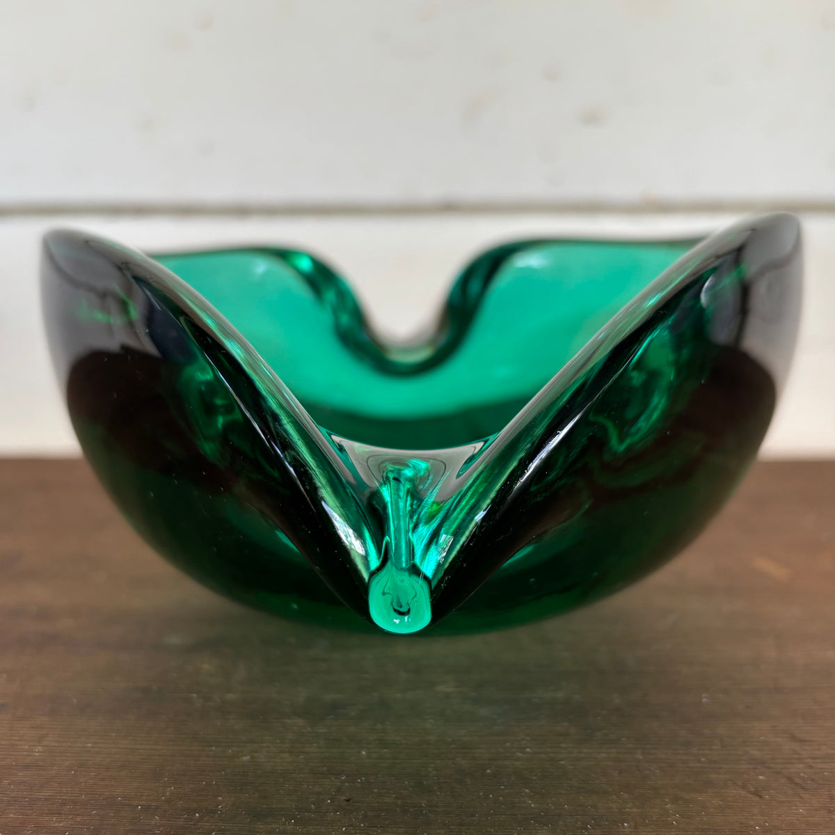 Mid-Century Glass Heart Bowl – Deep Emerald, Murano Style – c.1970s, 1.97 kg