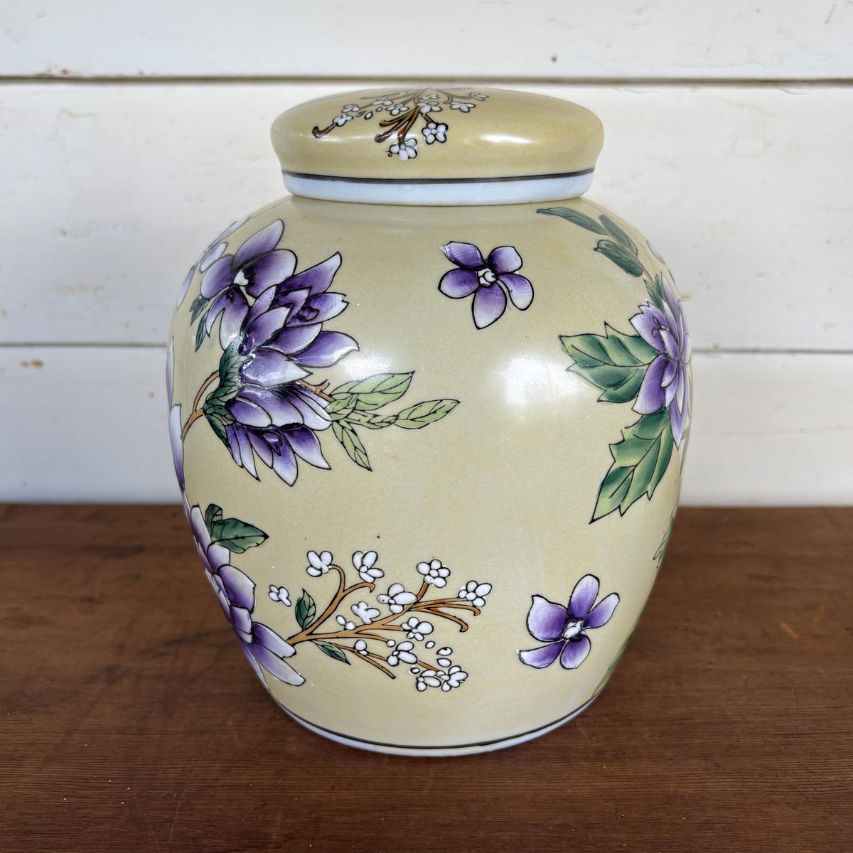 Decorative Floral Porcelain Ginger Jar (Made in China)