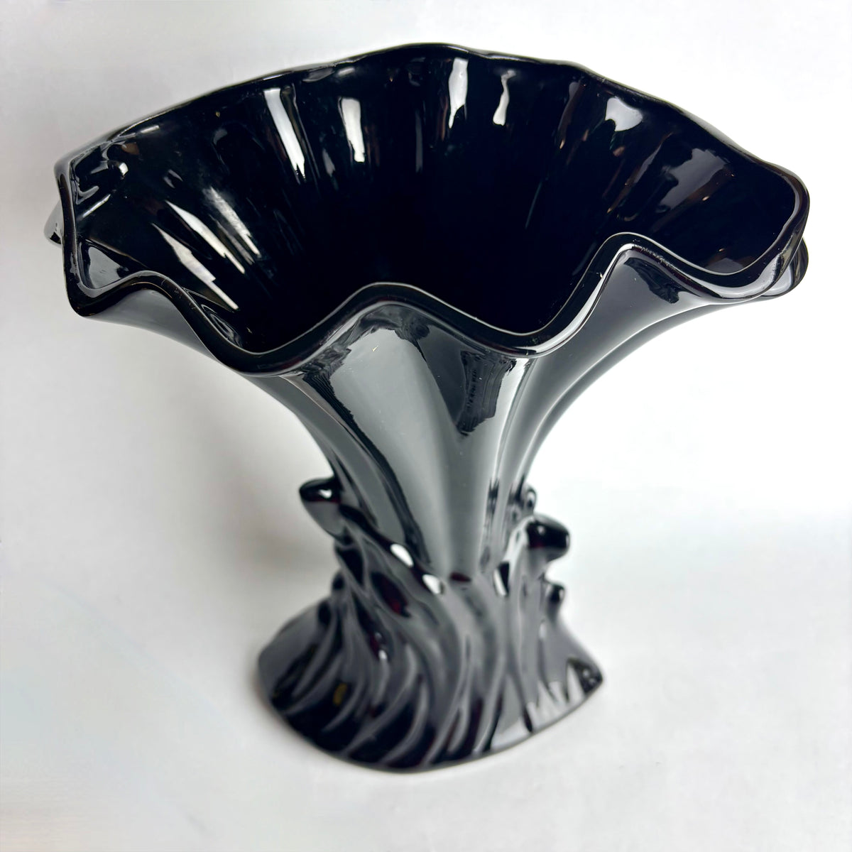 Kalmar Pottery Vase – S6 Black Gloss