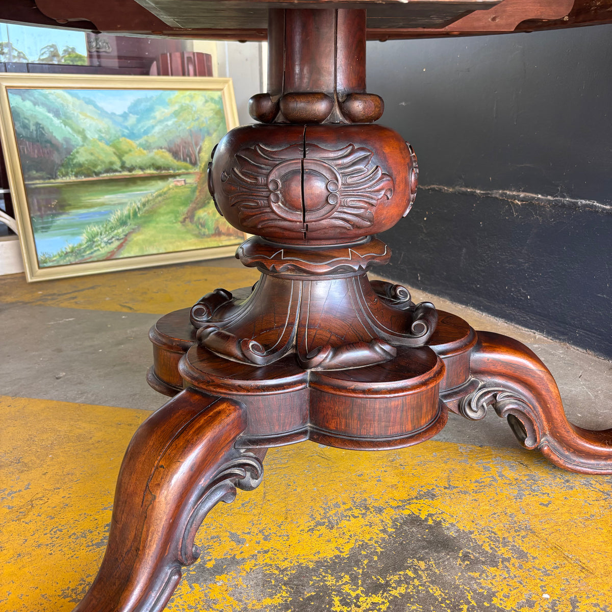 Solid Rosewood Victorian Circular Dining Table c.1860