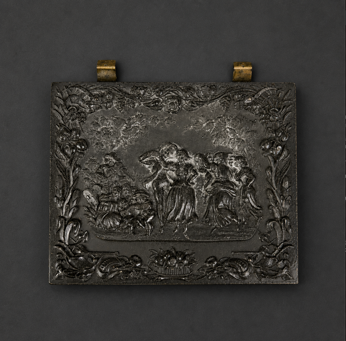 Victorian Union Case Sixth-Plate Ambrotype – Gentleman with Two Children c.1855–1865