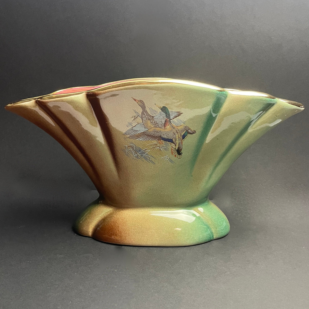 Wembley Ware Fan Vase – Duck Transfer, Large 31.5cm