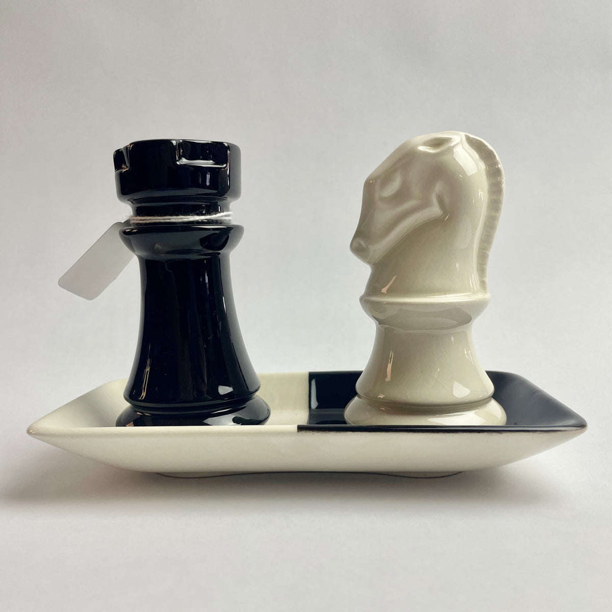 Carlton Ware Chess Salt & Pepper Set – King & Knight Cruet Set on Tray – Unused with Labels
