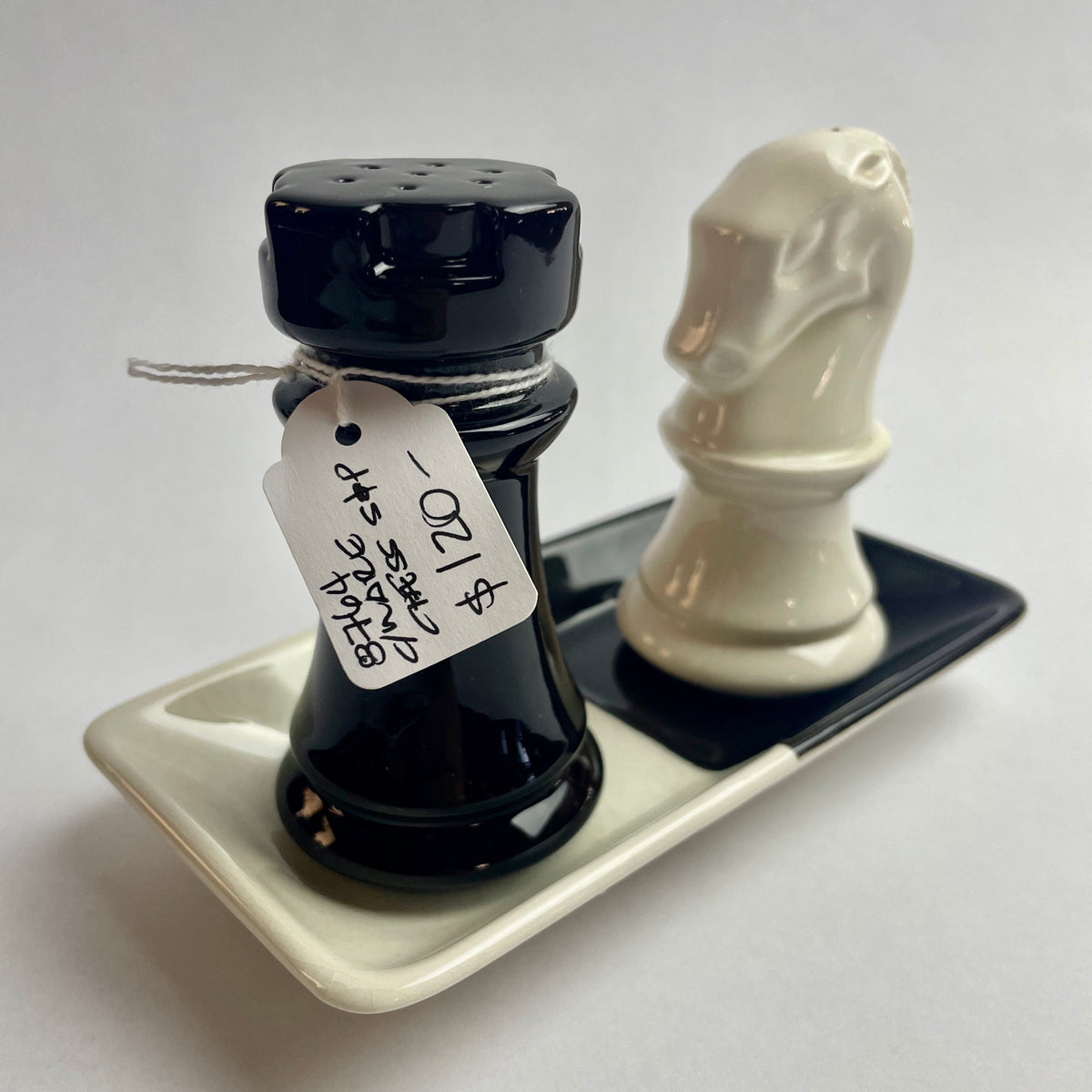 Carlton Ware Chess Salt & Pepper Set – King & Knight Cruet Set on Tray – Unused with Labels