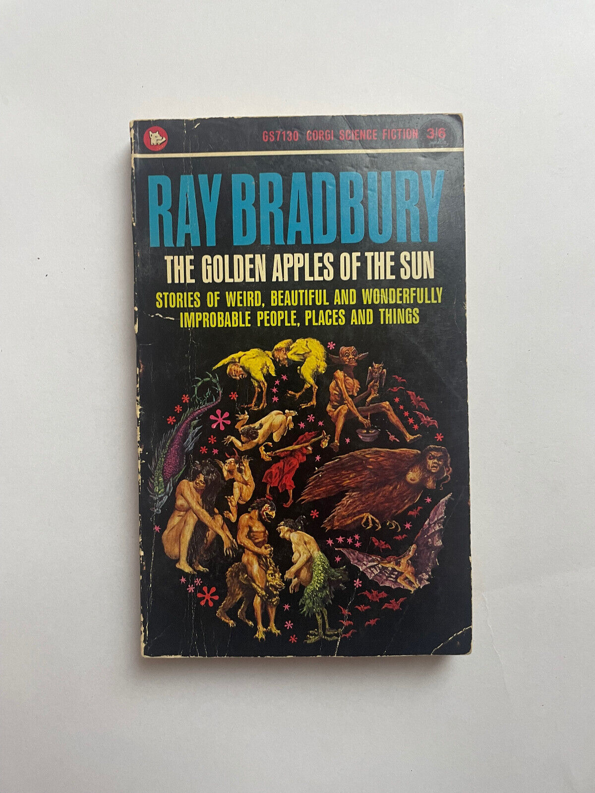 The Golden Apples of the Sun by Ray Bradbury (English) Corgi Paperback Book